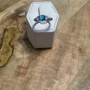 LASTACT WEDDING RING SIZE 6